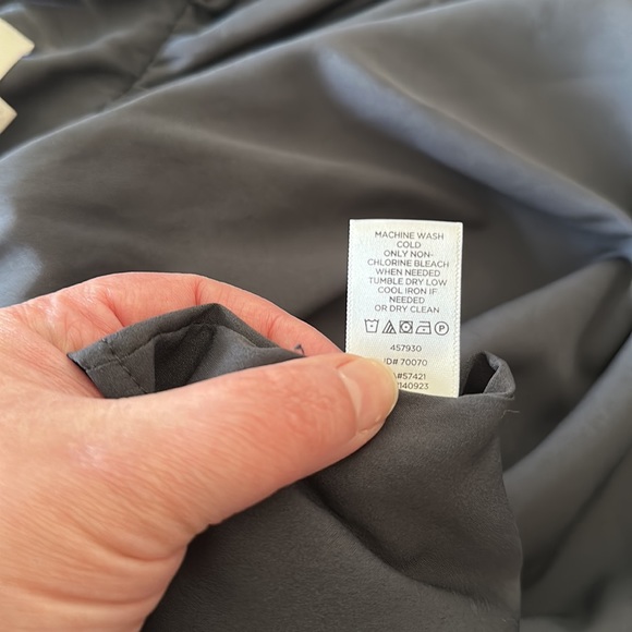 Loft 3/4 bell sleeve charcoal gray blouse. Size XL. - Picture 6 of 7